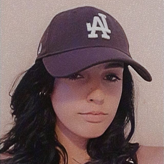 Chloe's Profile Picture